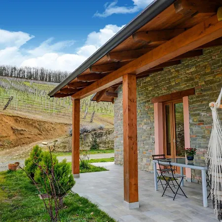 Semesterbostad Typical Piedmontese House In The Langhe Vesime
